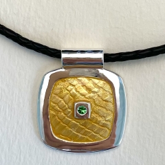 Royal-Fiber enamel pendant